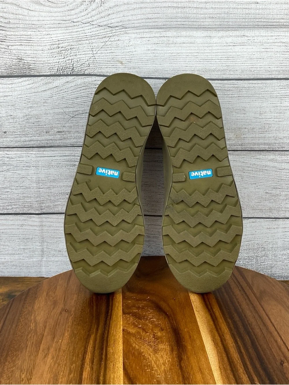 Native Shoes AP Proxima LiteKnit Olive Green Sneakers Men’s Shoe Size 10.5